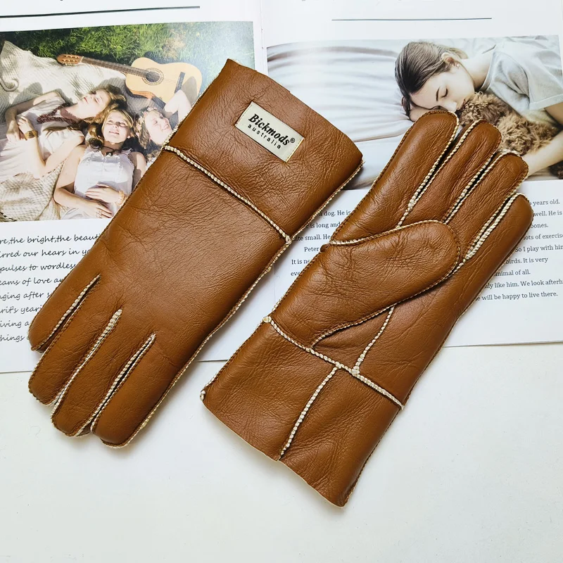 New Women's Fur All-in-One Sheepskin Gloves Leather Color Warm Winter Wool Lining Wind and Cold Gloves