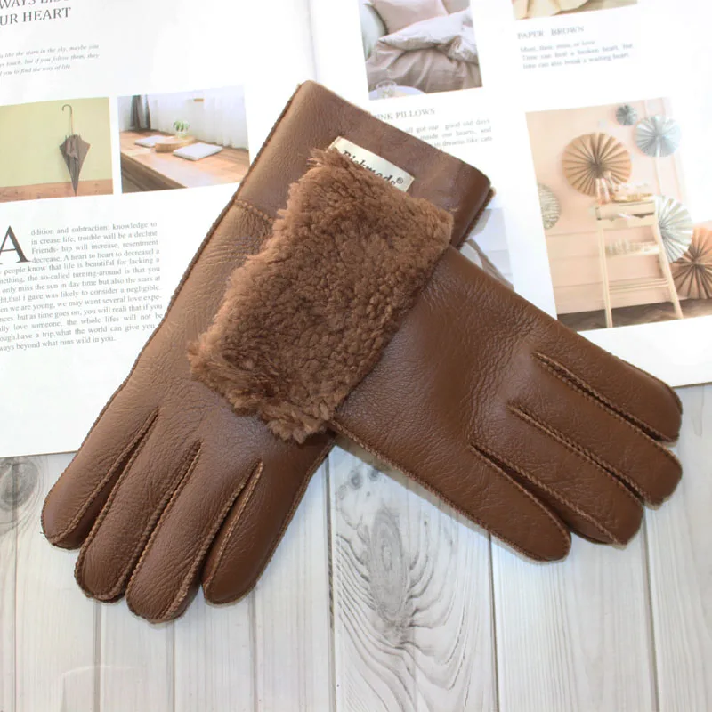 New Women's Fur All-in-One Sheepskin Gloves Leather Color Warm Winter Wool Lining Wind and Cold Gloves