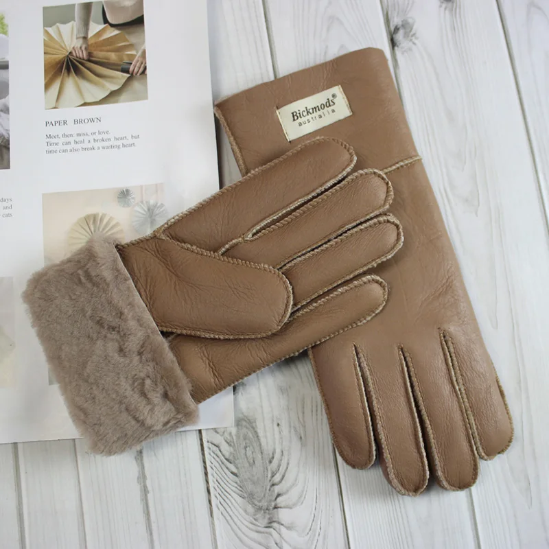 New Women's Fur All-in-One Sheepskin Gloves Leather Color Warm Winter Wool Lining Wind and Cold Gloves