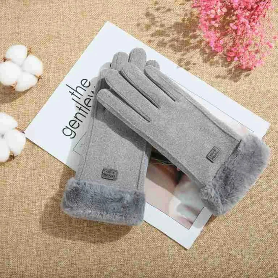 New Fashion Gloves Autumn Winter Cute Furry Warm Mitts Full Finger Mittens Women Outdoor Sport Female Gloves Screen