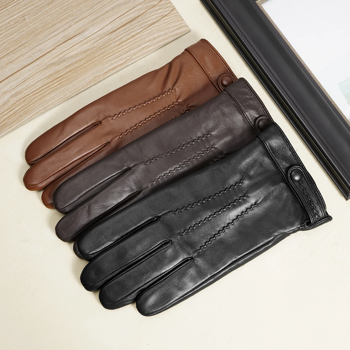 Sheepskin Genuine Leather Gloves Men Women Winter Warm Cashmere Lined Touchscreen Sport Gloves for Running Cycling Ski Driving