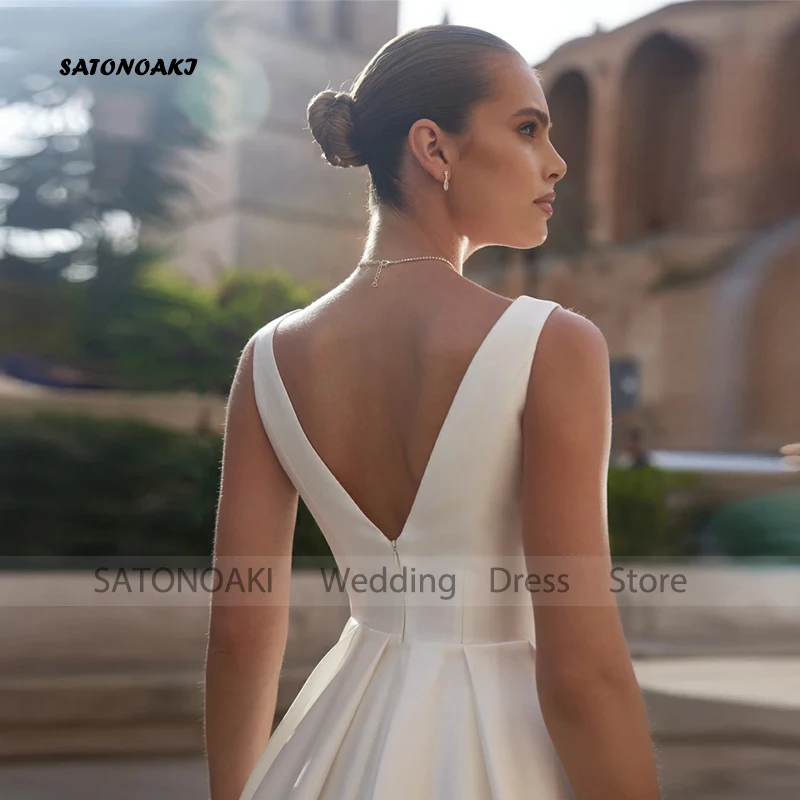Customized Simple Satin V-neck Wedding Dress for Bride Backless A-line Princess Bridal Gown with Pockets Robe Vestidos De Novia