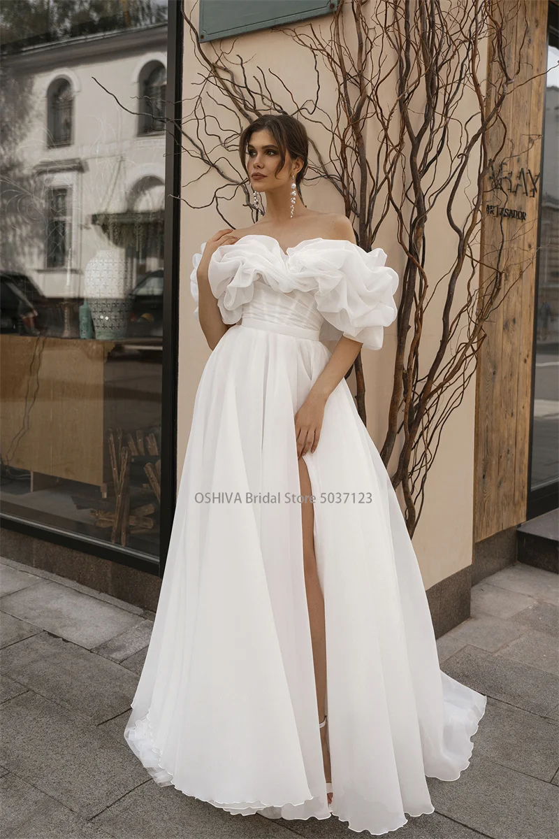 Romantic Strapless A-Line Organza Wedding Dresses Off the Shoulder Sleeveless Sweep Train Bridal Gowns Vestidos De Noiva