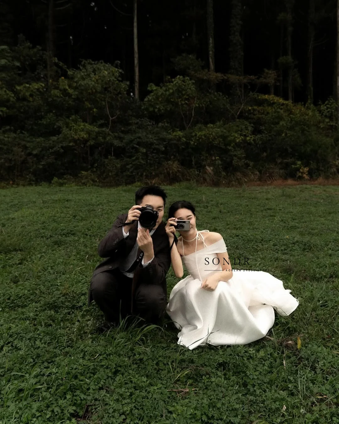 Sondr Customized Korean Simple Taffeta A Line Wedding Dress Photo Shoot Short Sleeve Garden Prom Gown Long Tail 웨딩드레스