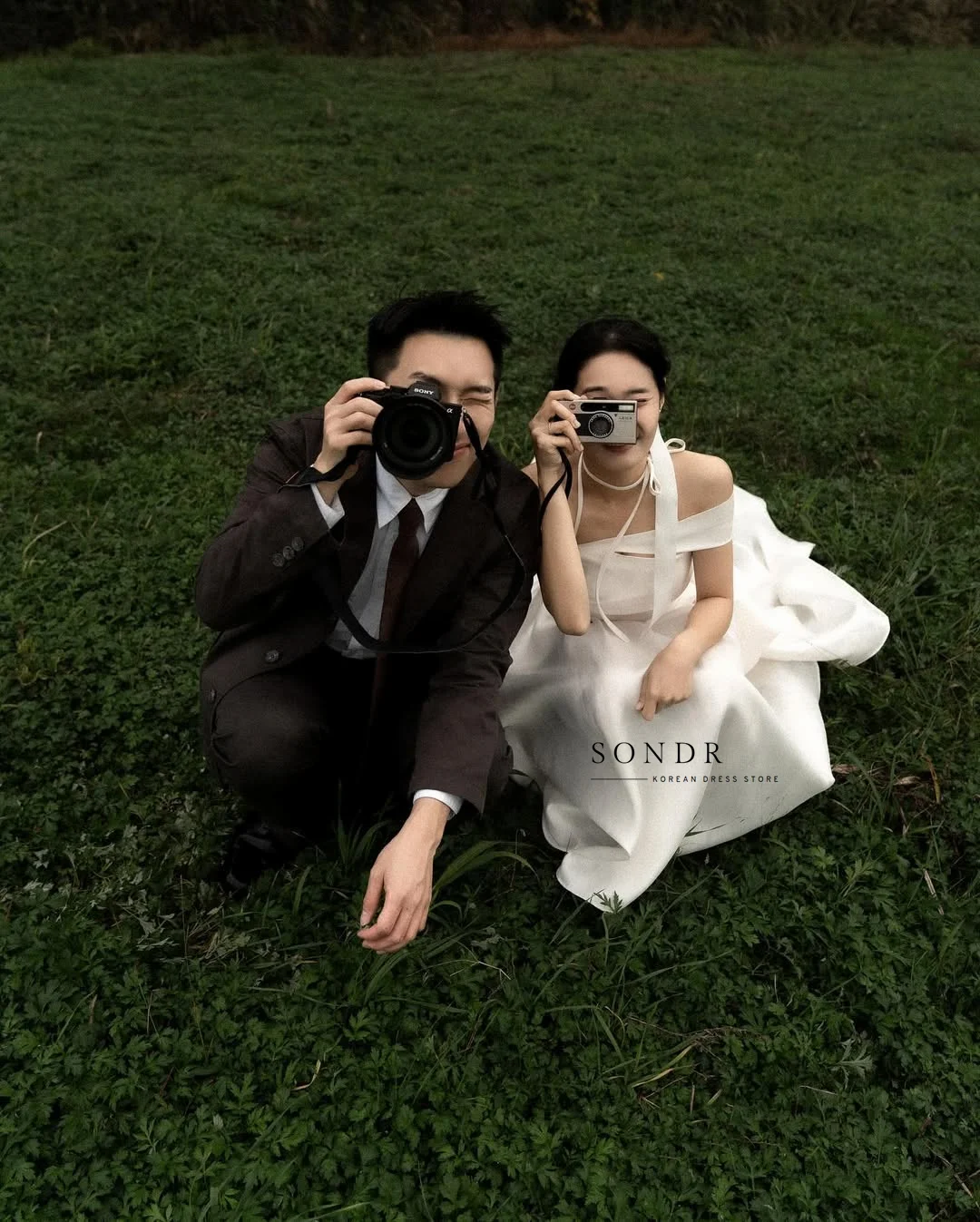 Sondr Customized Korean Simple Taffeta A Line Wedding Dress Photo Shoot Short Sleeve Garden Prom Gown Long Tail 웨딩드레스