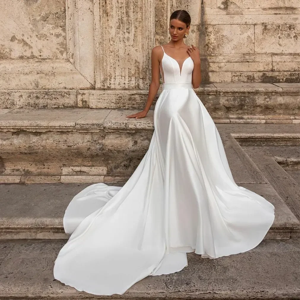 Elegant Long V Neck Satin Plus Size Wedding Dresses Sleeveless with Bow A Line Sweep Train Bridal Gown for Women