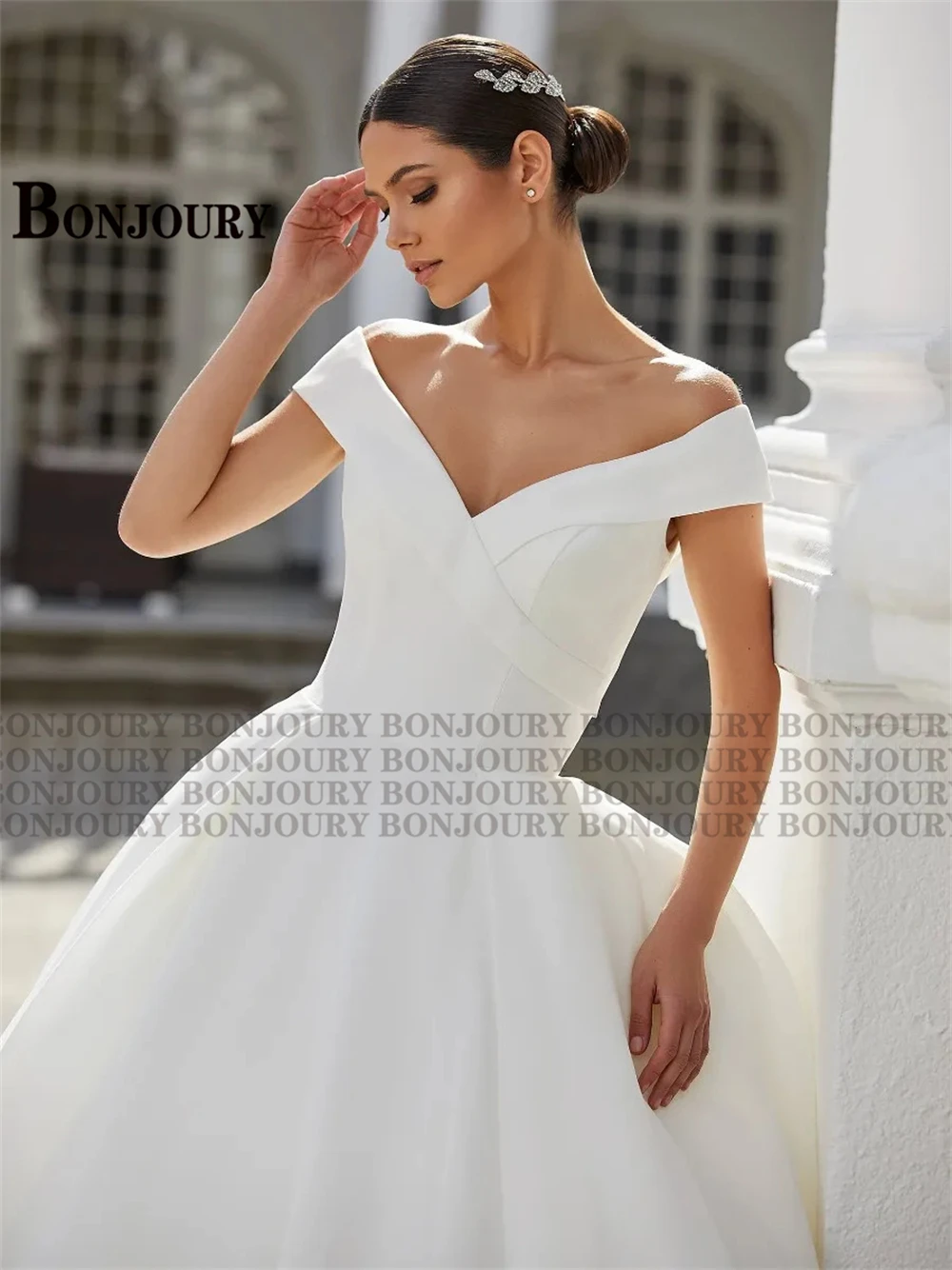 BONJOURY Simple V-neckline Wedding Dress for Woman Bride Satin Pockets Chapel Train Button Vestido De Casamento Drop Shipping