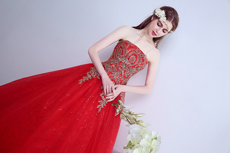 2026 New Ball Gown Lace Tulle Red Wedding Dress With Tail Chinese Pattern Style Cheap China Embroidery Bridal Gown Customized