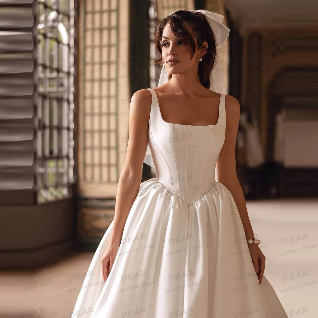 Simple Boat Neck Wedding Dresses Women's Backless Sweep Train Satin Sleeveless Formal Bride Gowns Vestidos De Novia Customized