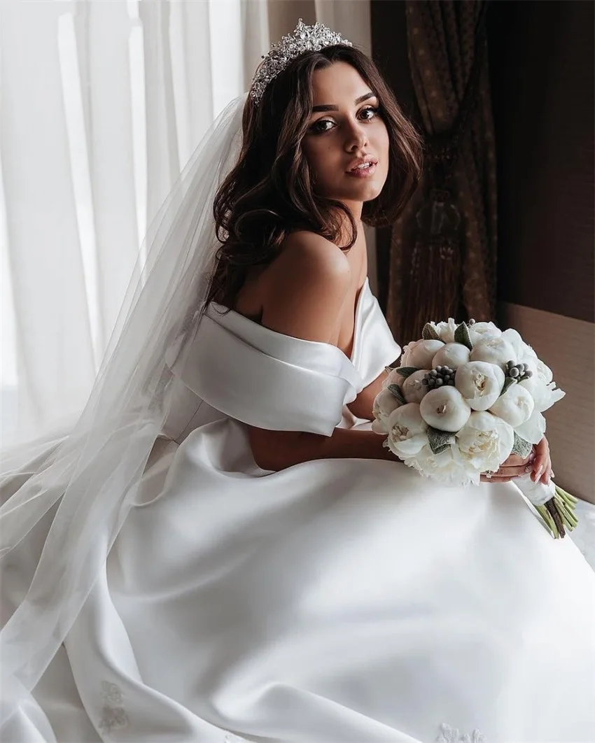 Customized Luxury White Satin Ball Gown Wedding Dress Off The Shoulder Sweep Train Appliques Bride Dresses Vetidos de novia