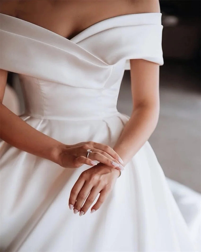 Customized Luxury White Satin Ball Gown Wedding Dress Off The Shoulder Sweep Train Appliques Bride Dresses Vetidos de novia