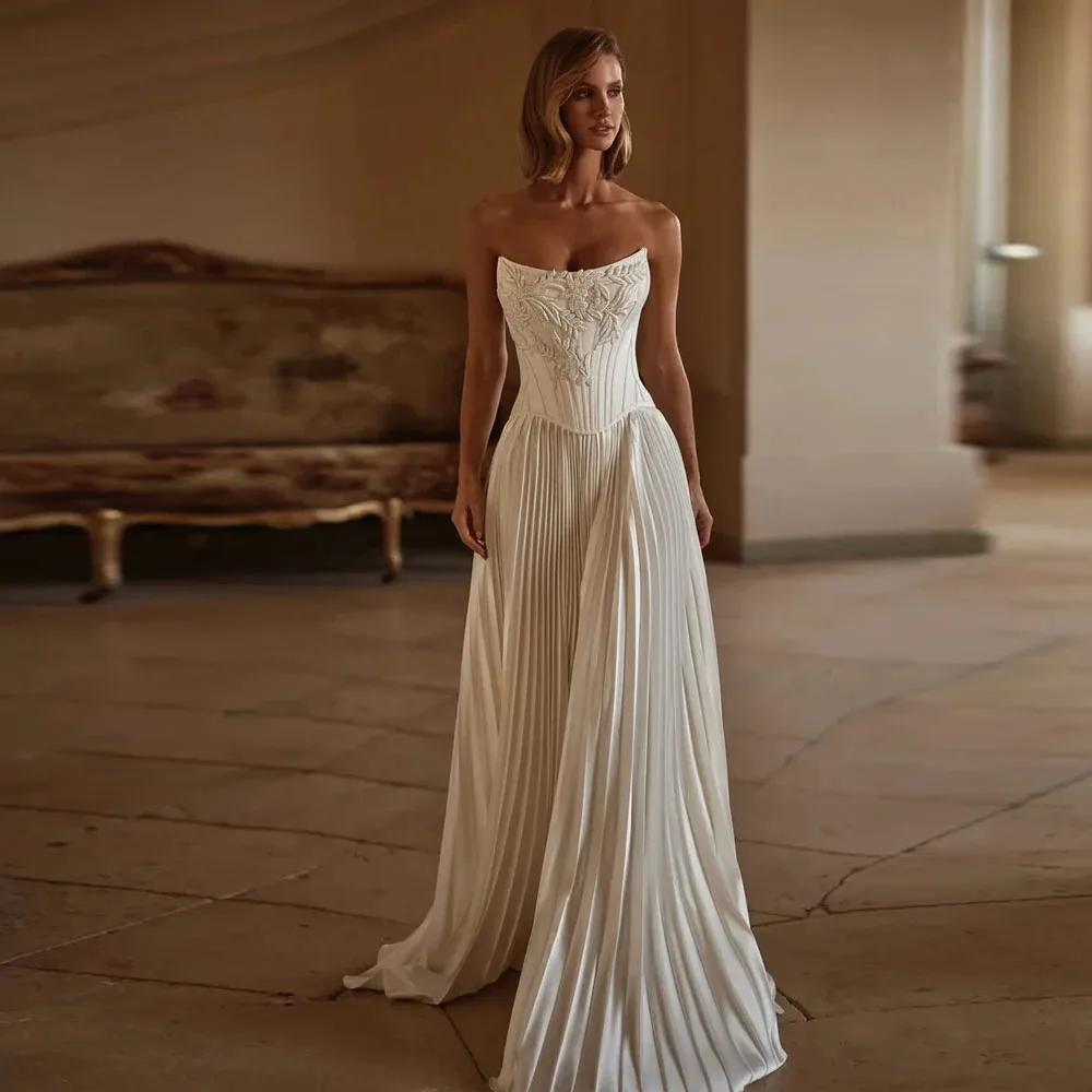 Customized Modern A-Line Pleat Strapless Wedding Dresses Applique Open Back Elegant Bridal Gowns Simple Vestido De Novia