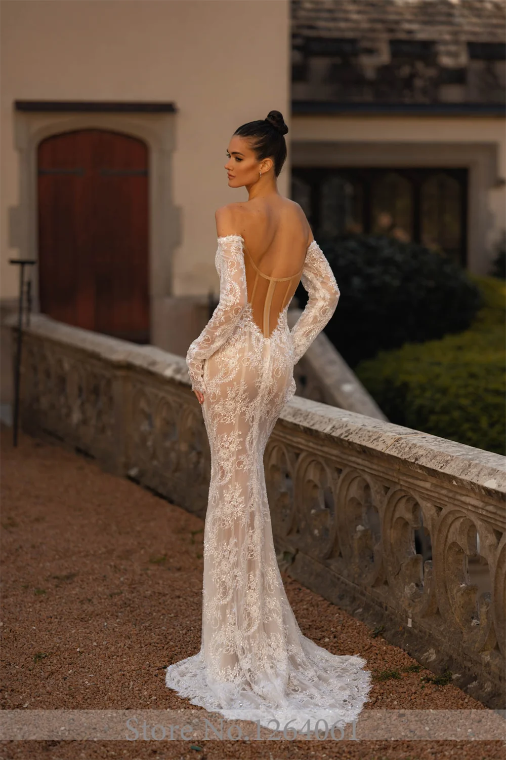 Customized Luxury Lace Pleated Mermaid Beaded Wedding Dress for Women Backless Long Sleeve Wedding Bridal Gown