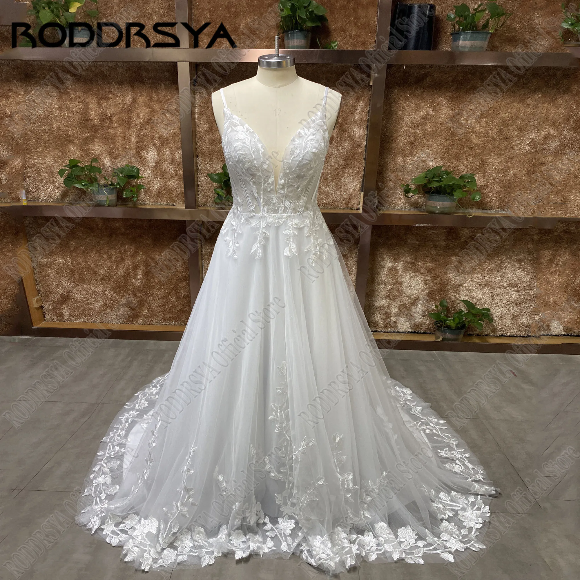 RODDRSYA Spaghetti Straps Glitter Wedding Dress Women V-Neck Applique Backless Boho Vestidos De Novia Sweep Train Customized