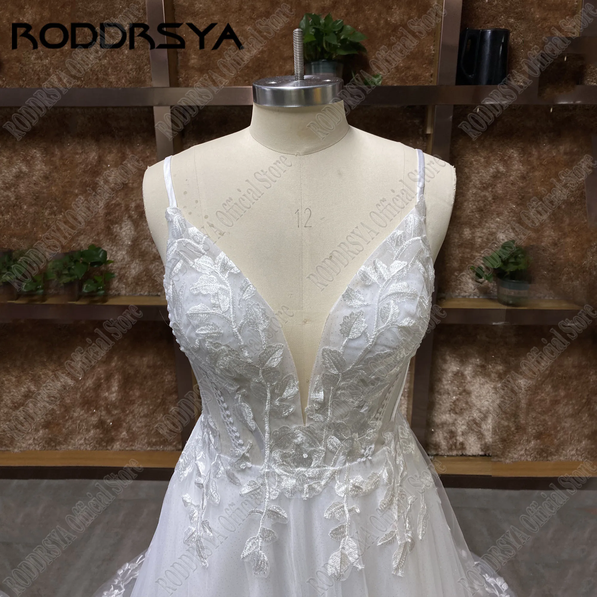 RODDRSYA Spaghetti Straps Glitter Wedding Dress Women V-Neck Applique Backless Boho Vestidos De Novia Sweep Train Customized