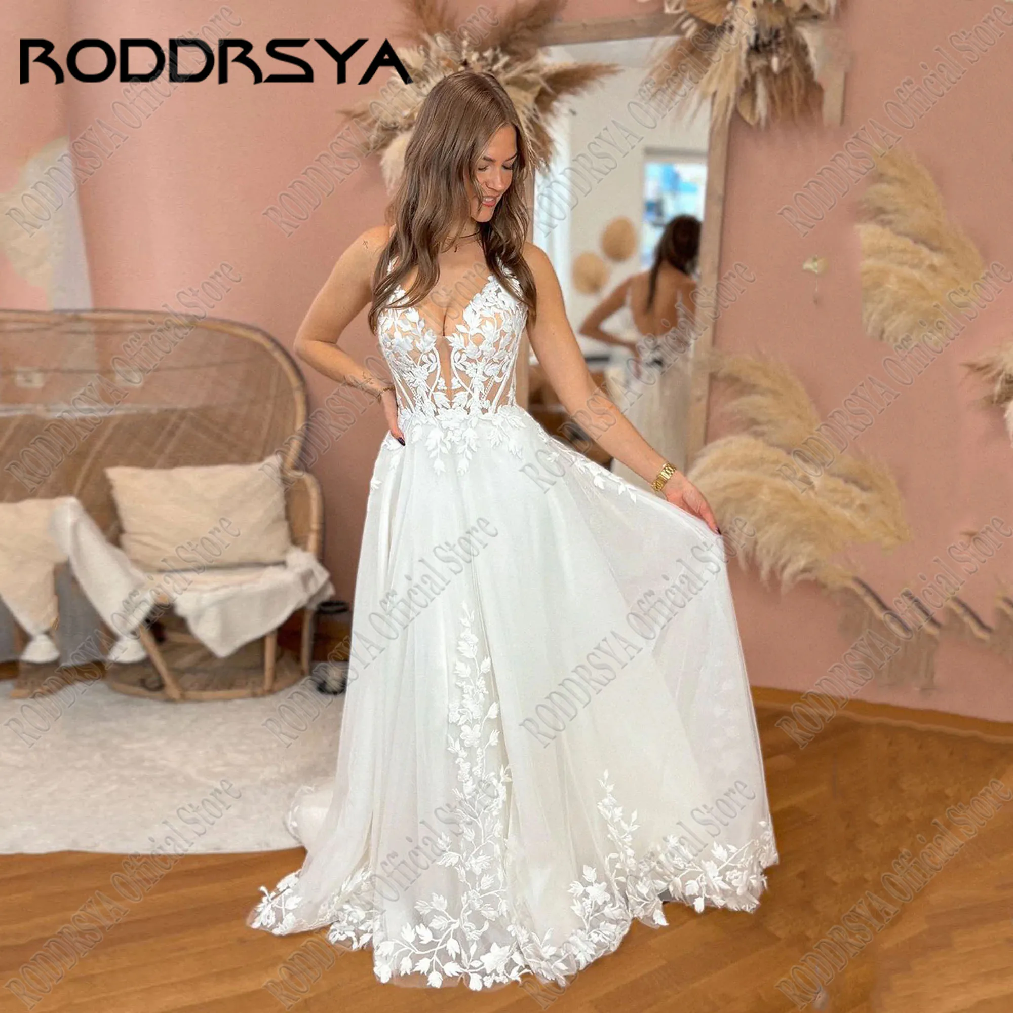 RODDRSYA Spaghetti Straps Glitter Wedding Dress Women V-Neck Applique Backless Boho Vestidos De Novia Sweep Train Customized