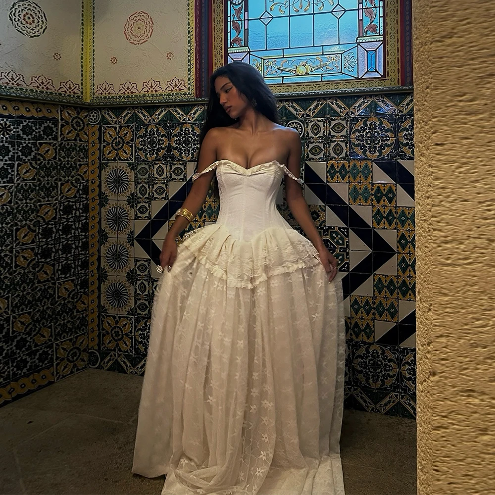 Vintage Lace Wedding Dress A-Line Strapless Appliques Princess Bridal Gown Sweetheart Corset Customized Robe De Mariée