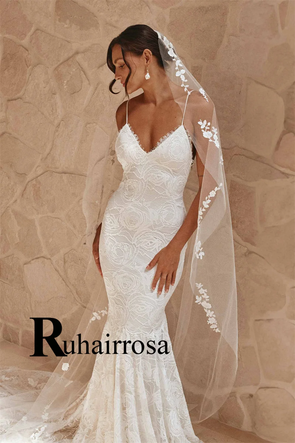 Ruhair Fancy Mermaid Wedding Dresses for Women Lace Appliques Spaghetti Straps Sleeveless Bridal Gown Robe De Mariee Customized