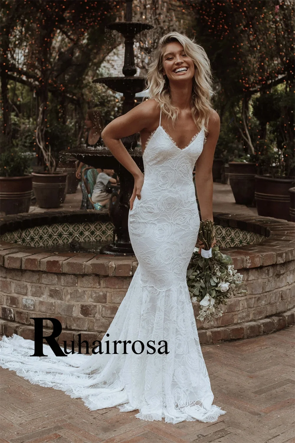 Ruhair Fancy Mermaid Wedding Dresses for Women Lace Appliques Spaghetti Straps Sleeveless Bridal Gown Robe De Mariee Customized