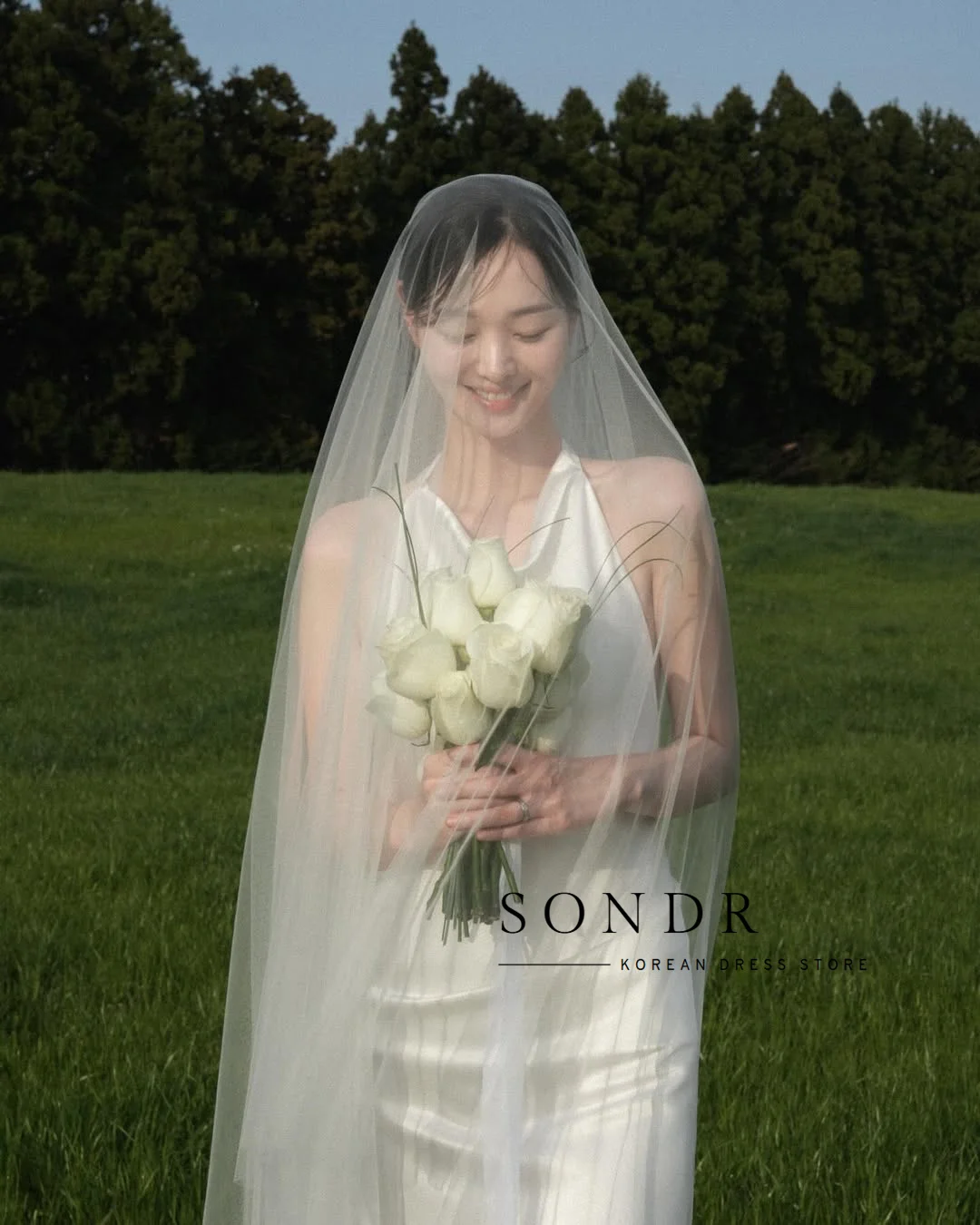 Sondr Customized Elegant Halter Korean Wedding Dresses Photo Shoot Satin Long Simple Sleeveless Bridal Party Dress Evening Gown