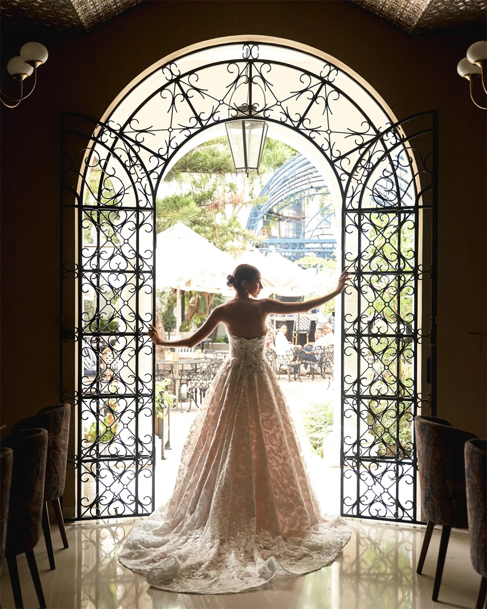 Kyoto Customized Ivory Flower Lace Strapless Wedding Dress Glitter Sweetheart Neck vestidos de novia A-Line Long Train Formal