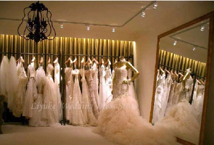Liyuke Custom Made Sweetheart A-Line Wedding Dress Off The Shoulder Full Lace Bridal Gowns With Removable Satin Train