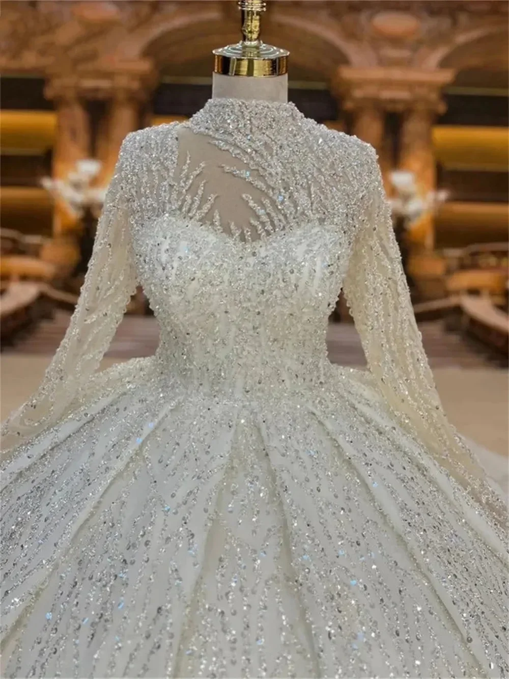 Customized Luxurious Ball Gown Wedding Dresses High Neck Sequins Long Sleeve Dresses Arabic Bridal Gown Vestidos De Novia