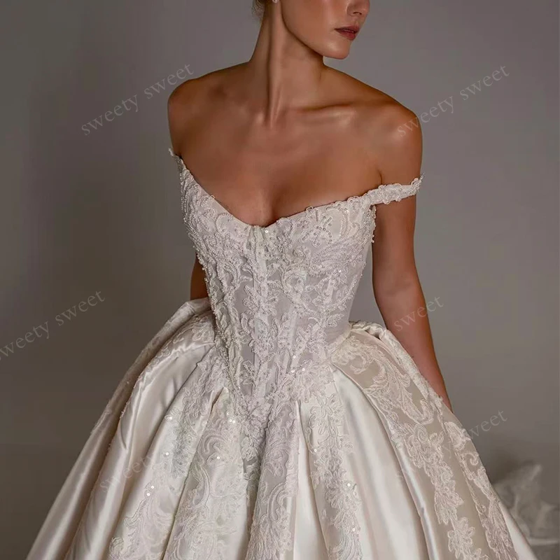 Off The Shoulder Wedding Dress Satin With Beading Embroidered Lace A-Line Ball Gown Sleeveless Strapless Customized Bride Dress