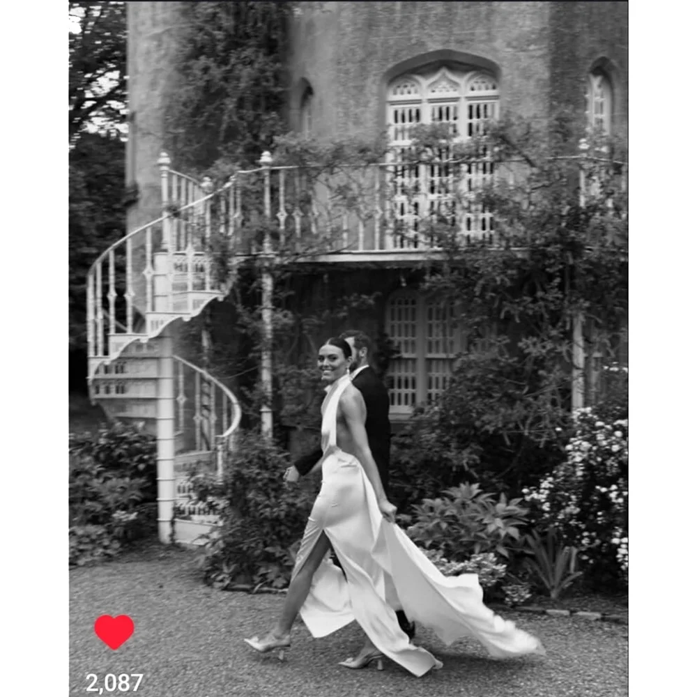 Sexy Wedding Dress Customized Sleeveless Halter Pleat Satin Pearls Straight Woman Bridal Gown Backless Bride Dresses 2026