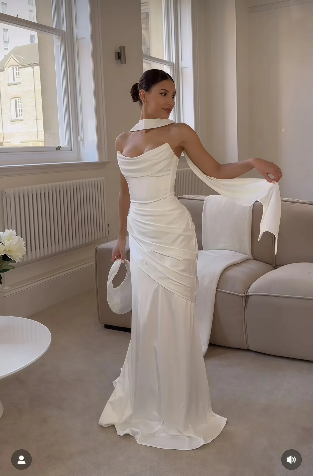 Customized Simple Pleat Strapless Mermaid Wedding Dresses With Long Scarf Elegant Long Wihte Satin Bridal Gowns