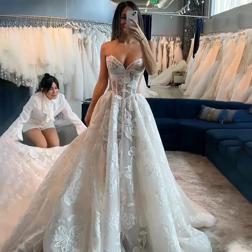 Customized Vintage Lace Mermaid Wedding Dress V-Neck Applique Pleat Bridal Gown Off Shoulder 3D Flower High Quality Bride Gowns