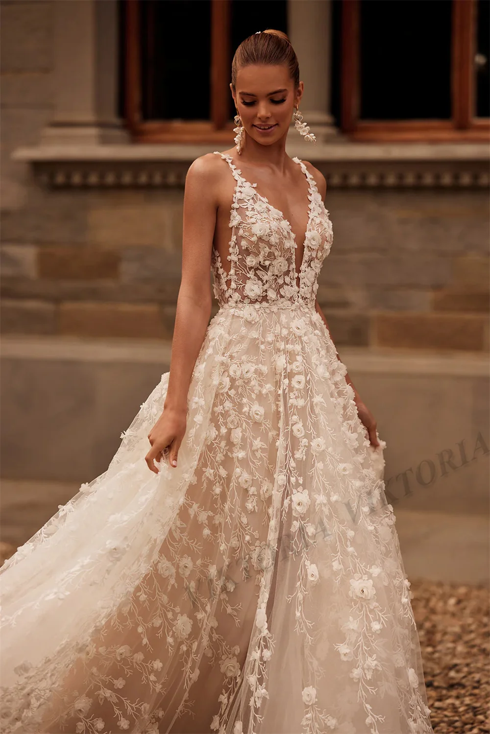 VIKTORIA Princess Lace Wedding Dresses For Woman Bride Deep V-neck Spaghetti Straps Vestido De Casamento Personalized Customized