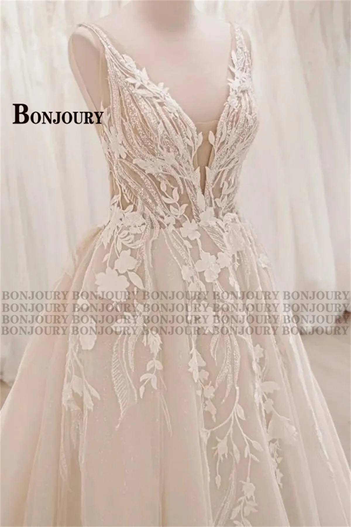 BONJOURY Classic A-line Wedding Dresses for Mariages Backless Spaghetti Straps V-neck Appliques Suknia Slubna Customized