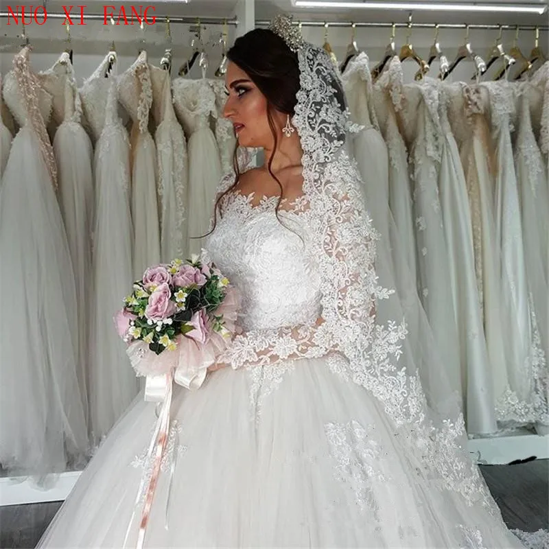 Customized Arabic Ball Gown Lace Applique Wedding Dress 2025 bruidsjurken Long Sleeves Illusion Scoop Neck Princess Bridal Gown
