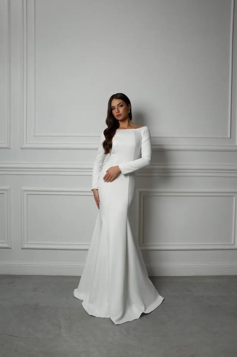 Classic Elegant Bridal Dress Modest Long Sleeve Mermaid Brides Gown Backless Button Mermaid Muslim Wedding Dresses Customized