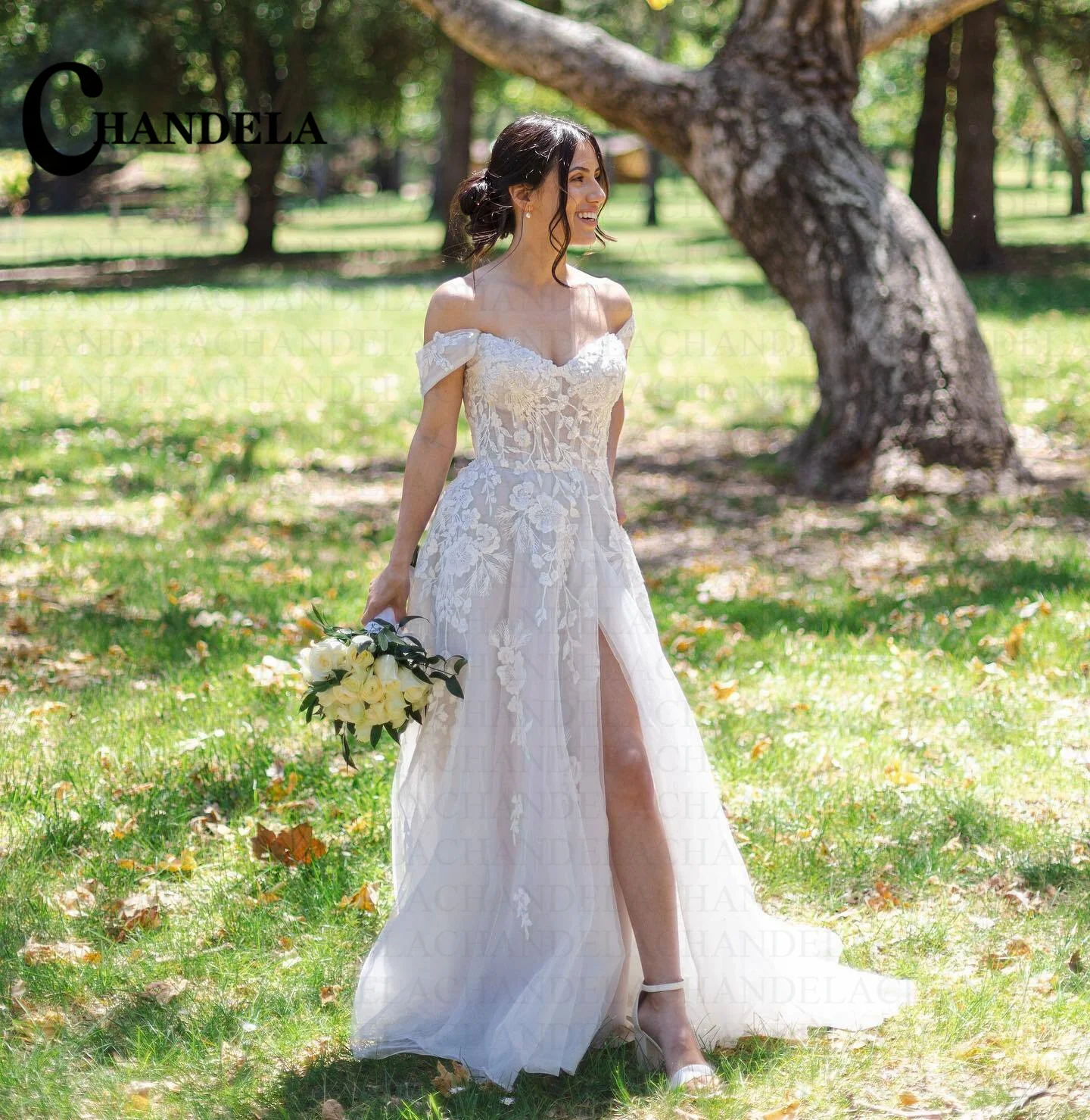 CHANDELA Stylish A-line Wedding Dress for Women Off the Shoulder Lacing up Appliques Slit Brush Train Vestidos Customised