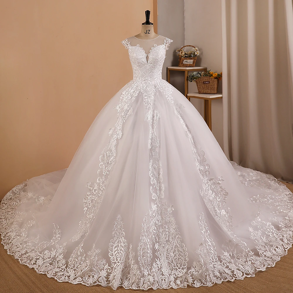 Lace Wedding Dress V-neck Luxury Princess Wedding Gown With Train Classic Ball Gown Plus Size Vestido De Noiva Customized