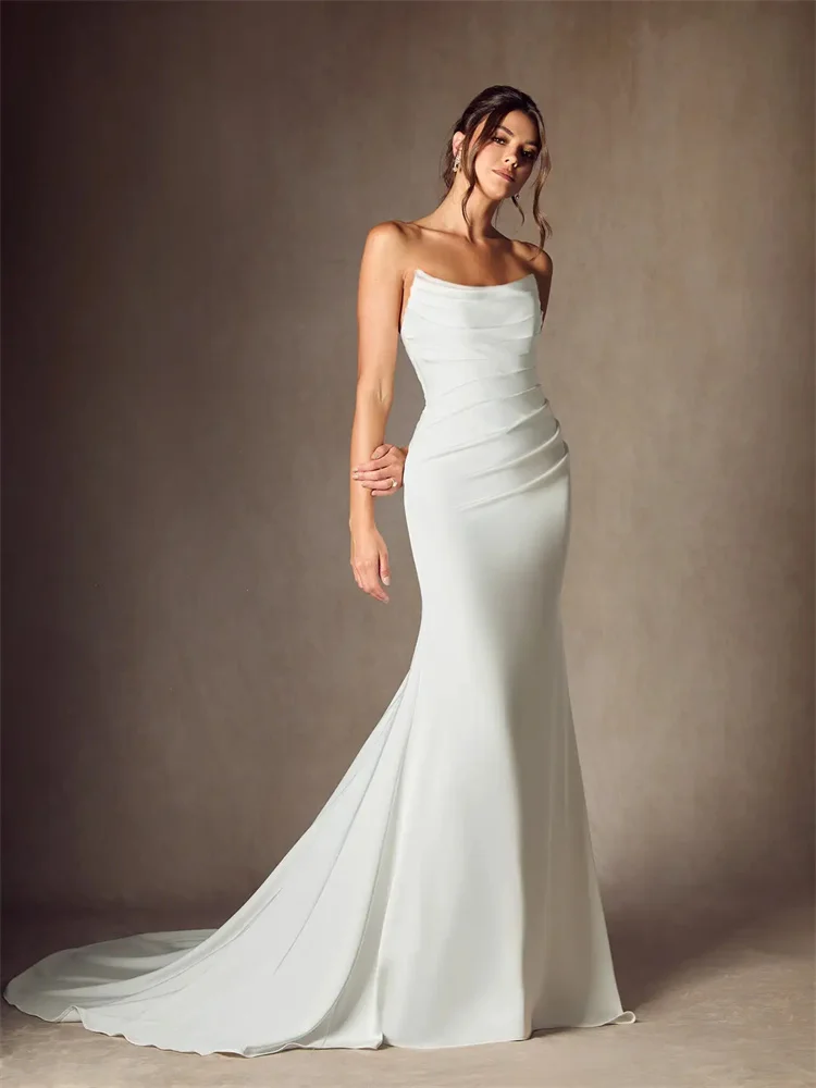 Customized Strapless Scoop Neckline Mermaid Satin Wedding Dress Elegant Zipper Back Floor Length Chapel Train Gown For Brides