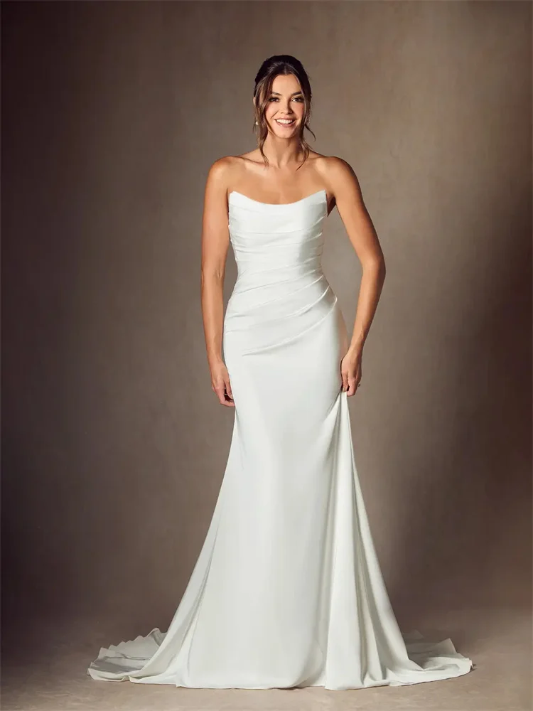 Customized Strapless Scoop Neckline Mermaid Satin Wedding Dress Elegant Zipper Back Floor Length Chapel Train Gown For Brides