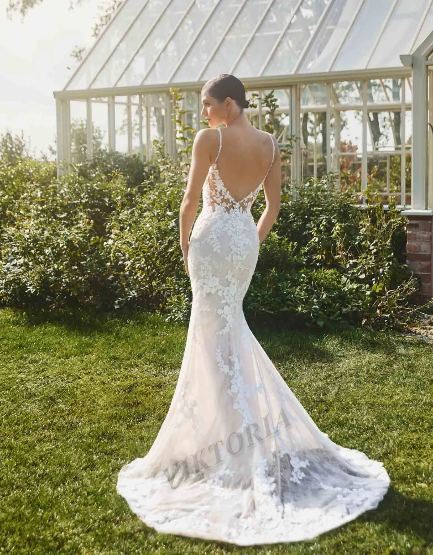 VIKTORIA Charming Trumpet Wedding Gown for Bride Appliques Spaghetti Straps Court Train Robe De Soiree De Mariage Customized
