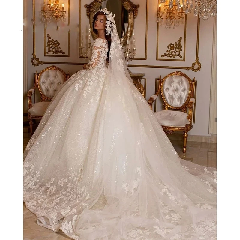 Customized Vintage Lace Wedding Dresses Princess Ball Gown Beading Bridal Gowns Shinny Tulle Long Sleeves Dubai Marriage Dress