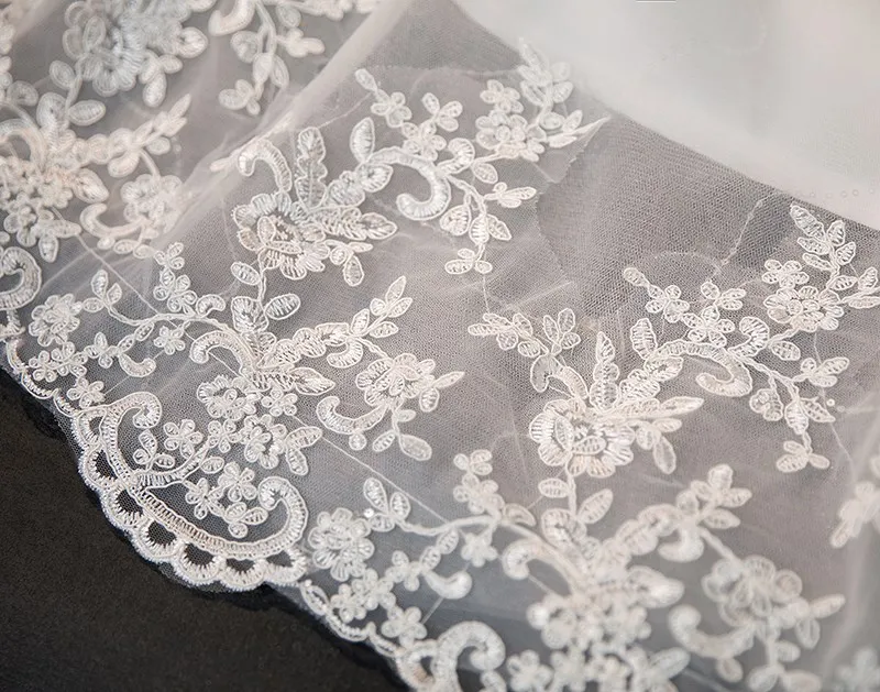 2026 Luxury Lace V Neck Ball Gown Wedding Dresses Short Sleeve Princess Illusion Applique Bridal Gowns Casamento Customized