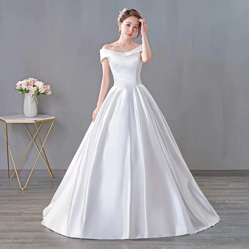 It's Yiiya Wedding Dresses White Satin Simple Off the Shoulder Pleat Lace up Princess Floor-length Plus size Ball Gowns XN057