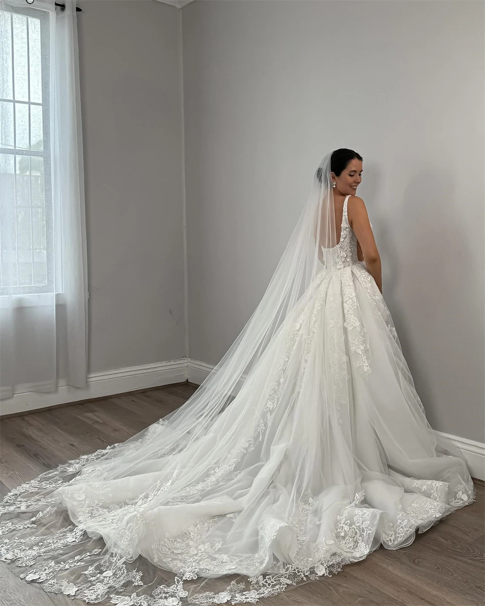 Rebecca Customized Floral Straps Lace Embroidery Wedding Dress High Side Split vestidos de noche Floor-Length Formal Evening