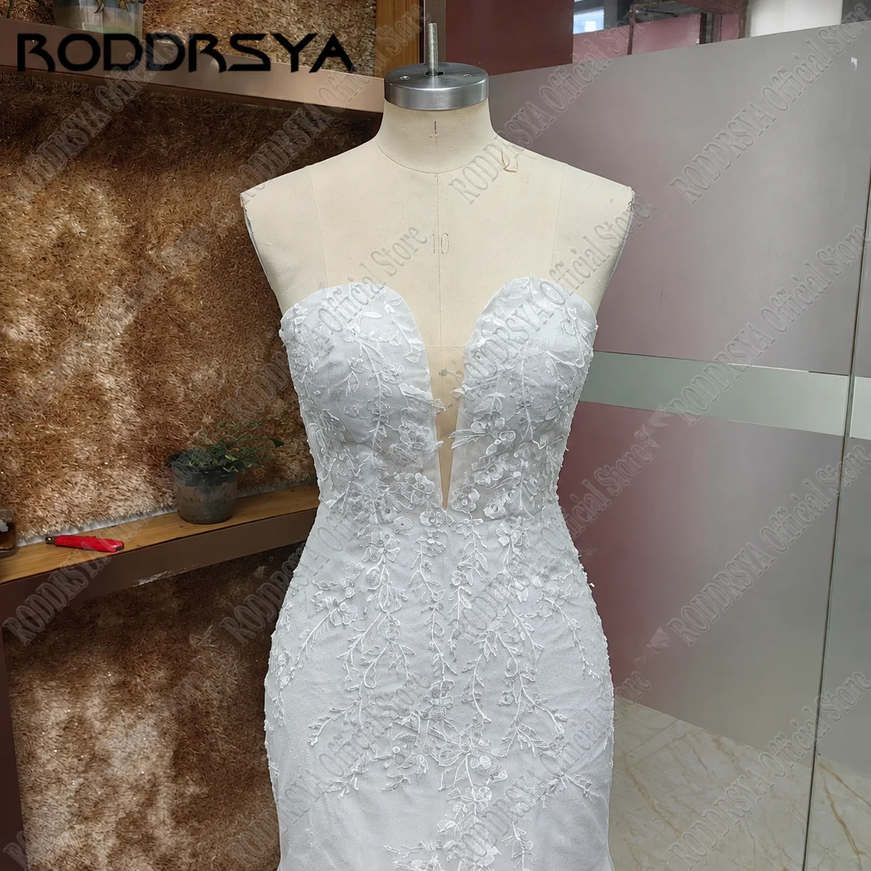 JEHETH Elegant Lace Appliques Mermaid Wedding Dresses Tulle Detachable Long Sleeves V-Neck Wedding Party Gown Customized