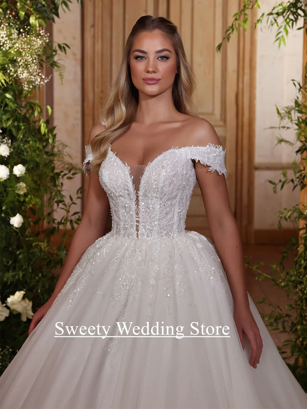 Ball Gown Wedding Dresses for Woman Bride Customized Deep V Neck Off The Shoulder Sequined Applique Court Train Bridal Dresses