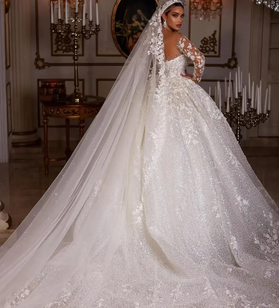 Gorgeous Wedding Dresses Sparkling Long Sleeve Lace Applique Princess Bridal Gowns Arab Dubai Plus Size Bride Dress Customized