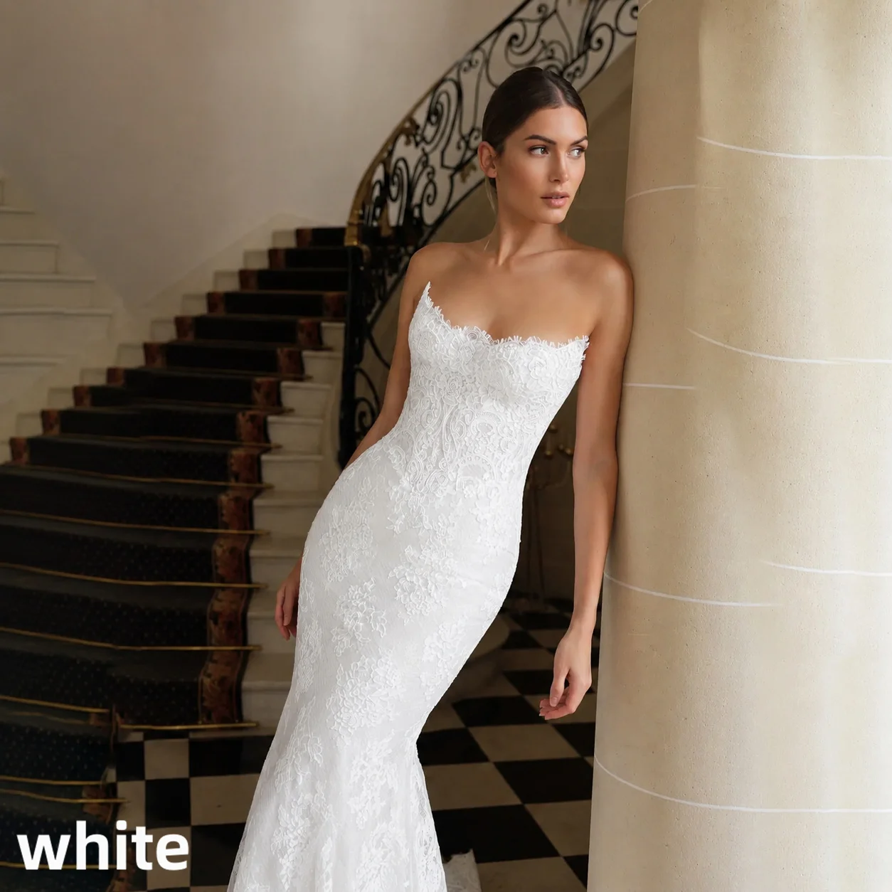 Elegant French Lace Mermaid Bridal Gown Strapless Scallop Low Back Long Train Ivory Slim Wedding Dress Custom Vestido De Novia