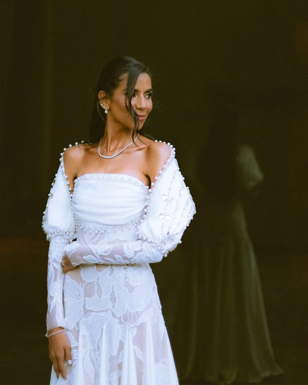 Hot Sale Embroidery Lace Bridal Dresses Sequins Beading Squre Crystal Pearls Mermaid Wedding Dress Removable Cape Sleeves