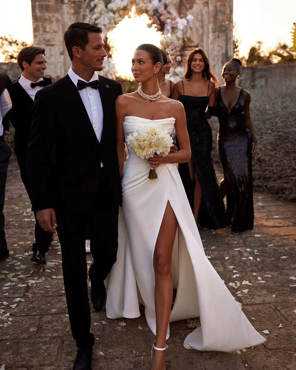 Elegant Satin Wedding Dresses 2026 Pleated Civil Bridal Dress Women's Side Slit Church Bride Wedding Ceremony Gowns Customized